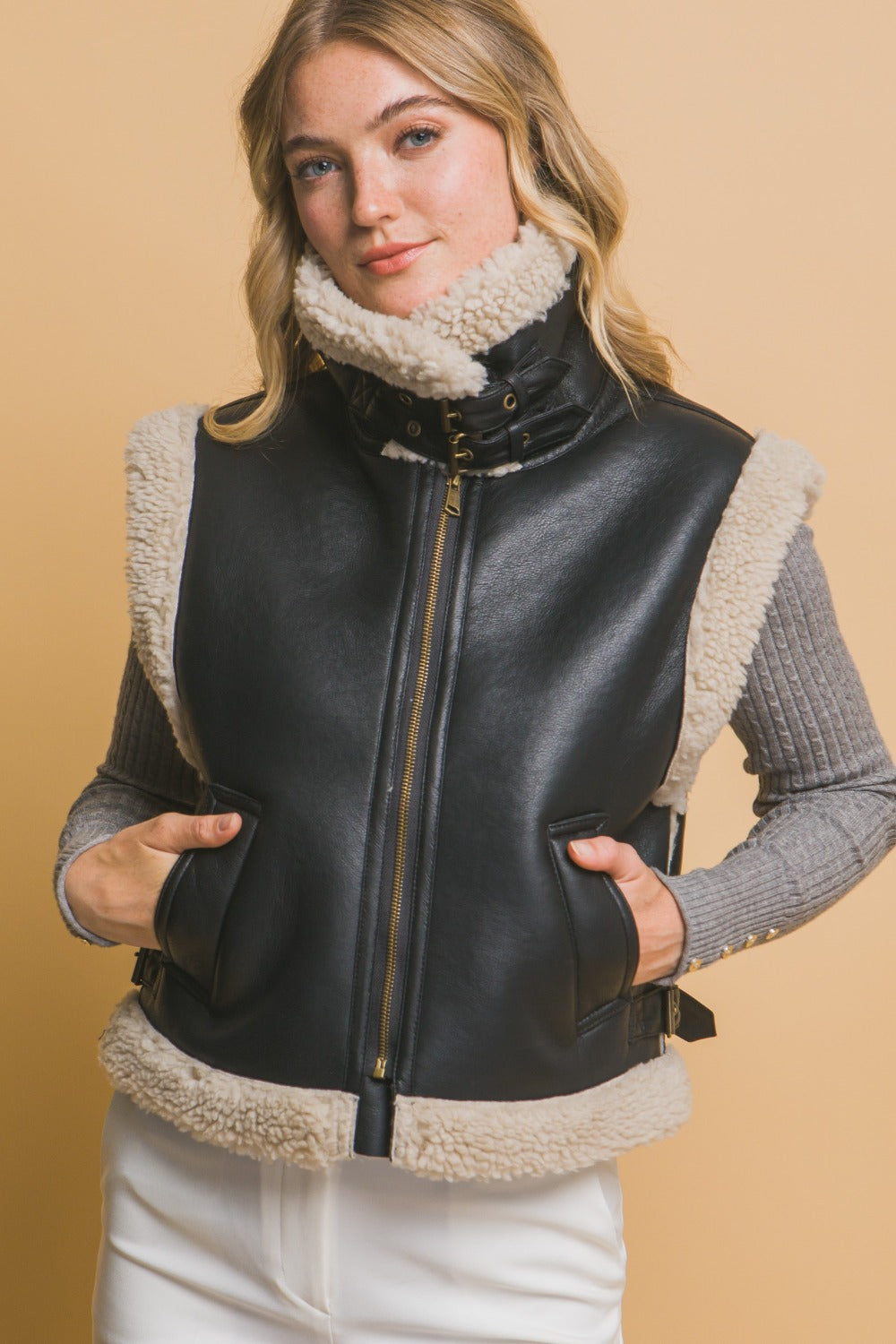 Sherpa Zip Up Vest In Black