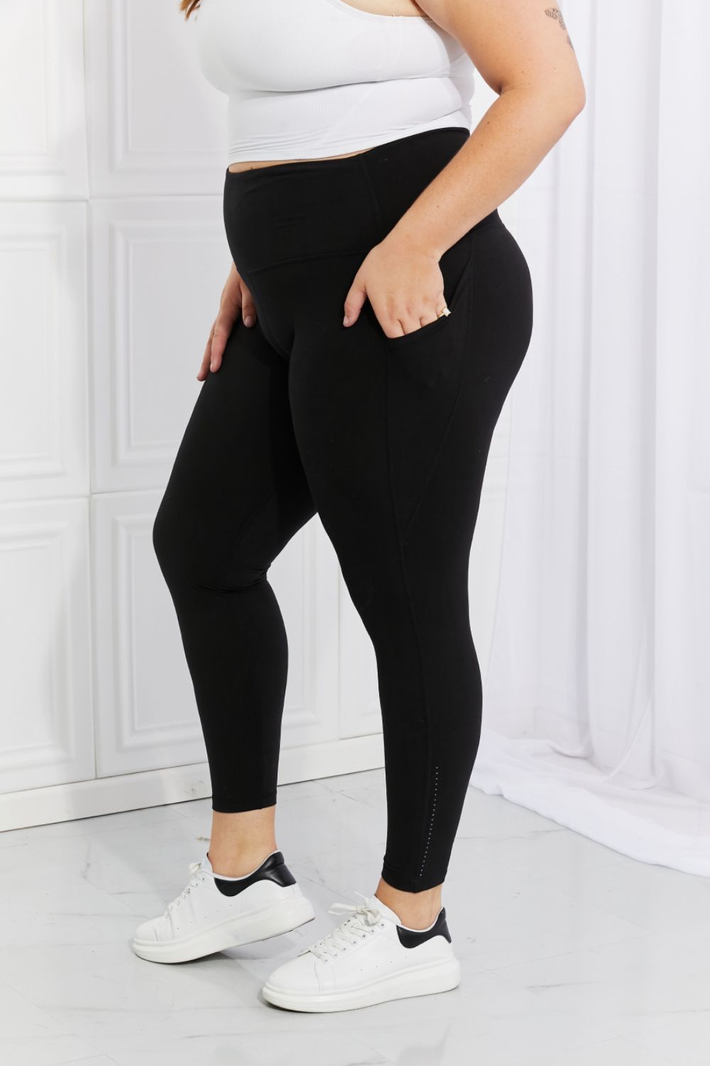 Strengthen and Lengthen Active Leggings In Black